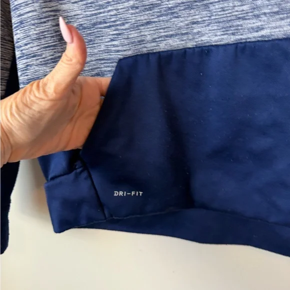 Nike Kids Blue and Gray Dri-FIT Hoodie size medium - Picture 3 of 5